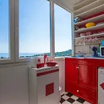Colourful Apartment In Dubrovnik With Air Con And Sea View - 300M From
