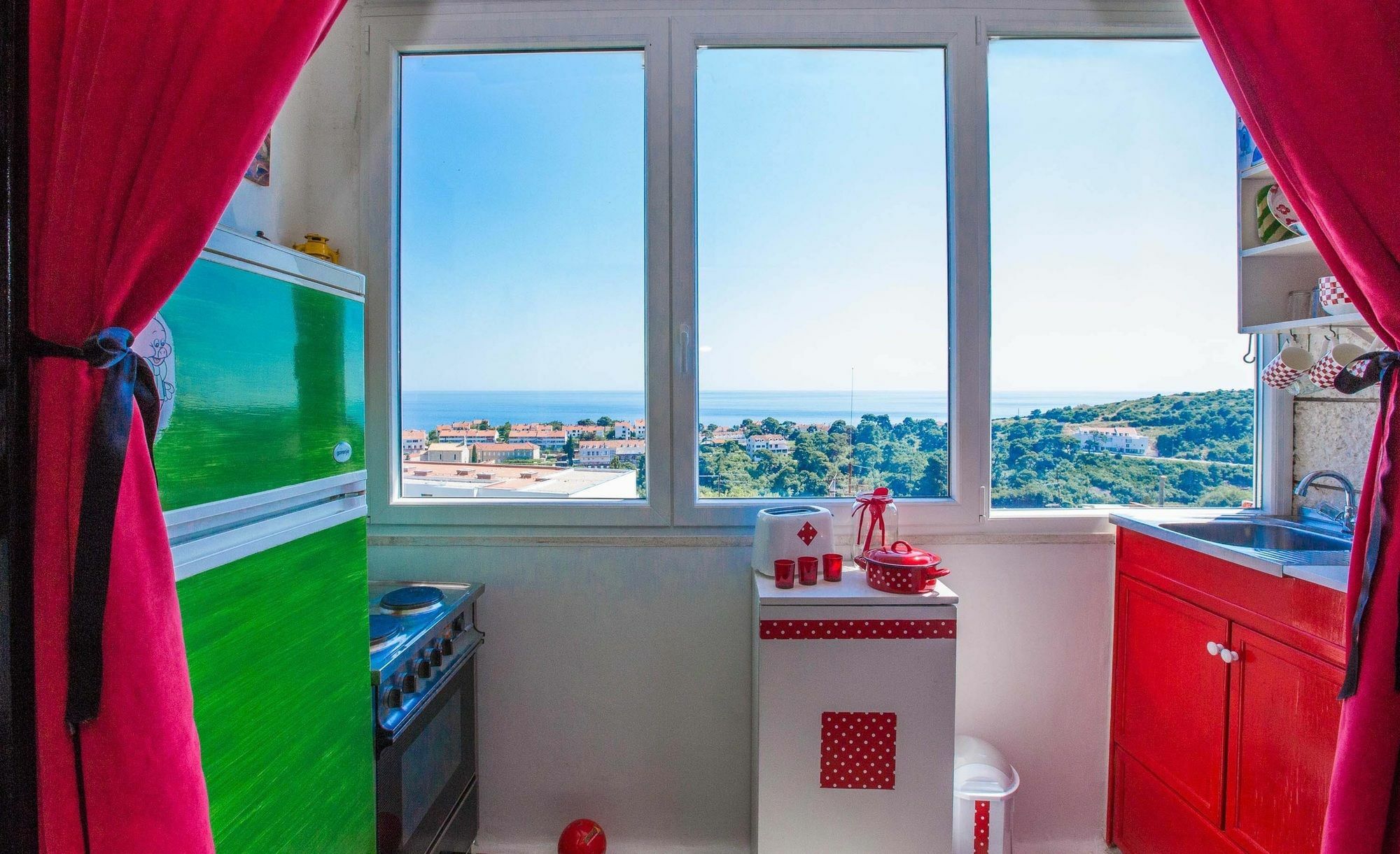 Colourful In With Air Con And Sea View - 300m From Dubrovnik